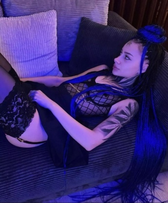 Молодая, игривая девушка ждет тебя в гости! Я подарю тебе море удовольствия и радости. Не упусти шанс окунуться в мир страсти! 2032, 18 лет